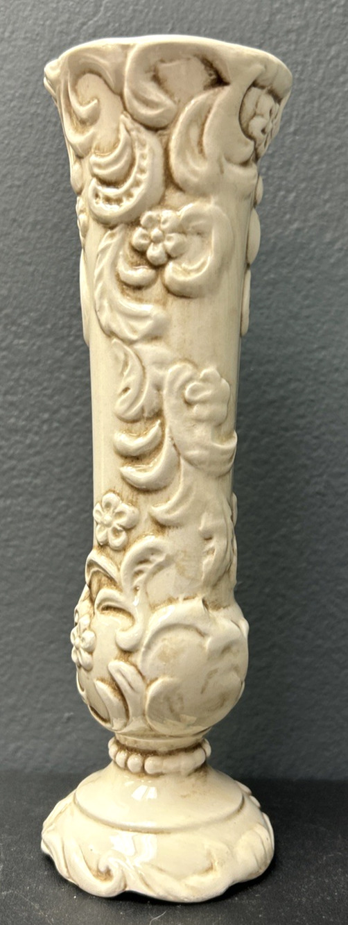 Inarco Japan Ceramic 7 inch Vase Textured Flowers E-4608 Off White